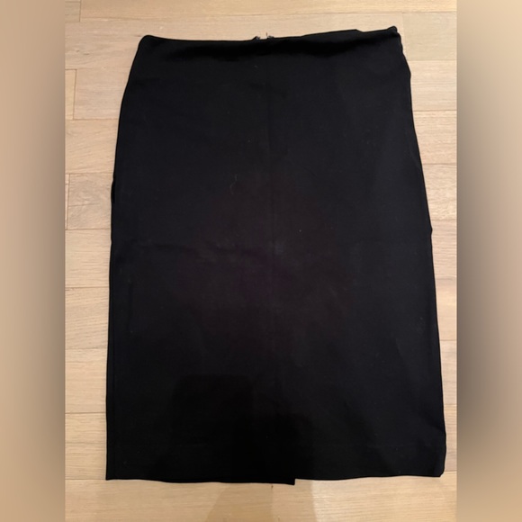 THREE Jersey casual pencil skirts: 1 H&M, 2 Joe Fresh - size M (8). - Picture 5 of 7